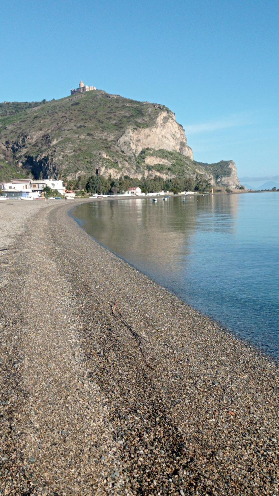 Mansarda Con Terrazzo Vista Mare Oliveri Exterior foto